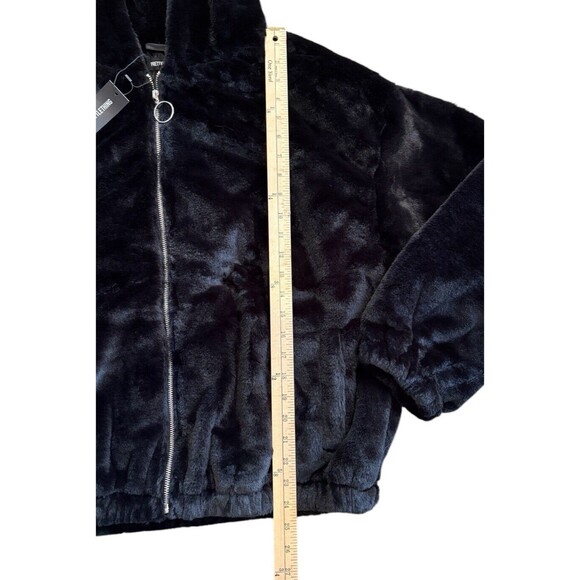 PrettyLittleThing Black Faux Fur Balloon Sleeve Hooded Jacket Women's Size 8 US - Picture 9 of 14